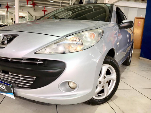 Imagem 2 de 14 de Peugeot 207 1.4 Quiksilver 8v Flex 4p Manual