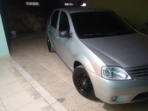Imagem 1 de 6 de Renault Logan 2010 1.6 Expression Hi-torque 4p