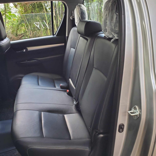 Imagen 13 de 15 de Toyota Hilux Limited Limited
