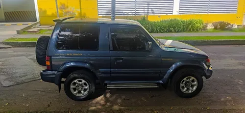 Mitsubishi Montero 3.0 V13