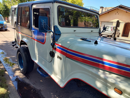 Jeep Ika Potro Indenor X2. Carrocería De Fibra