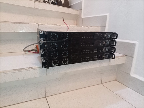Repetidor Kenwood Tkr 750 16 Canales Vhf 50watts (Usado)