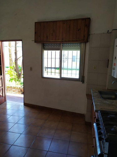 Av. 44 Y 123. Departamento De 1 Dormitorio En Alquiler