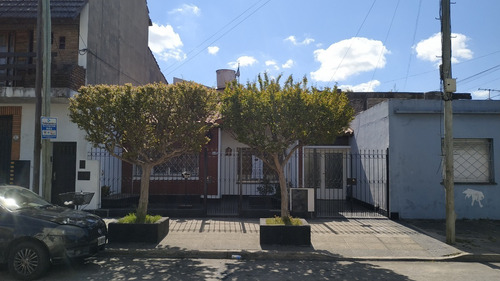 Imagen 1 de 30 de Linda Casa De 5 Ambientes Con Jardín Y Garage - Nuevo Wp De Contacto 1137868438!