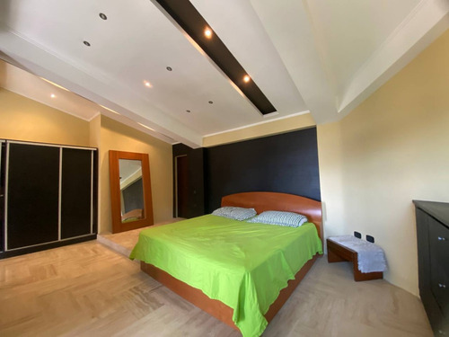 Imagen 13 de 28 de Belkliag/ Vende Apartamento 198m Equipado Duplex De Lujo Planta 50%, Pozo En Mañongo (alfb)