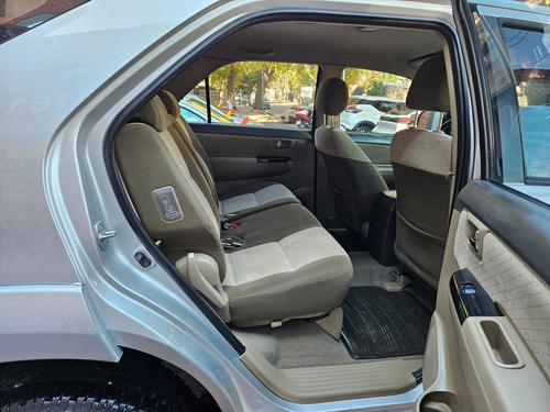 Toyota Hilux SW4 3.0 Srv I 171cv 4x4