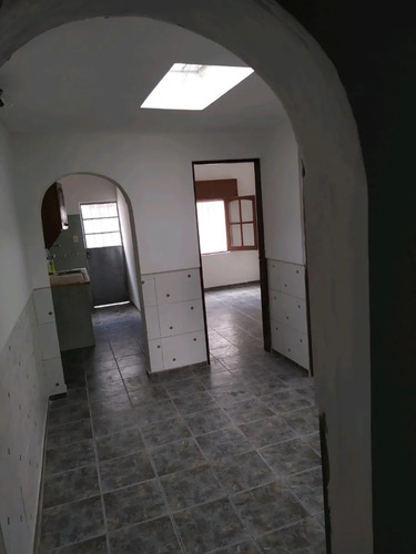 Imagen 3 de 12 de Venta Casa 2 Dormitorios .patio. Paso Molino!