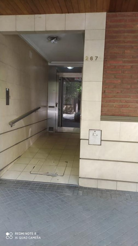 Imagen 2 de 7 de Venta Departamento Un Dormitorio Escalera Interno - Macrocentro