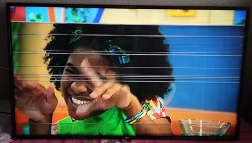 Smart Tv Lg 49lj5550/ Com Defeito - Leia! (Usado)