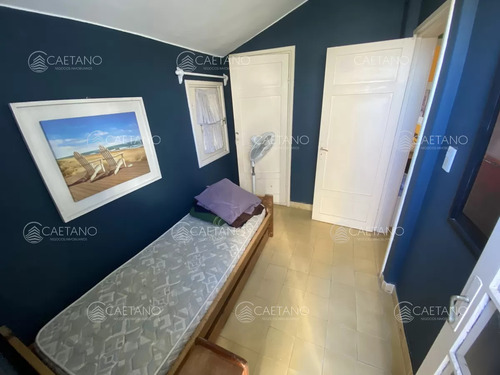 Venta Casa 5 Dormitorios. Playa Mansa, Punta Del Este