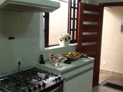 Imagem 21 de 30 de Casa No Coração Do Brooklin - 3 Suítes - 6 Vagas - Espaço Gourmet Com Churrasqueira E Piscina - Reo193655