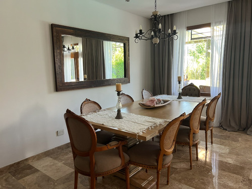 Propiedad En Venta En Barrio Saint Thomas Canning