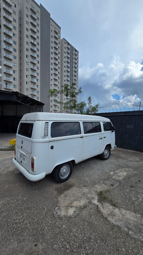 Volkswagen Kombi 1.4 Standard Total Flex 3p