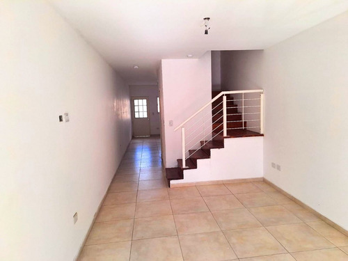 Casa En Venta En Villa Luzuriaga