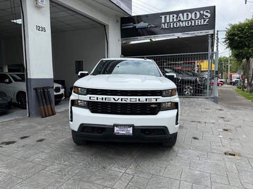 Chevrolet Silverado V6 4x4 2021