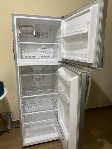 Refrigerador Panavox Cap 310l