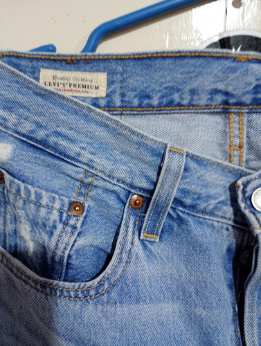 Levis 501 Premium 25 Cropp (Usado)