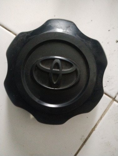 1 Tapa De Rin Toyota Hilux (Usado)