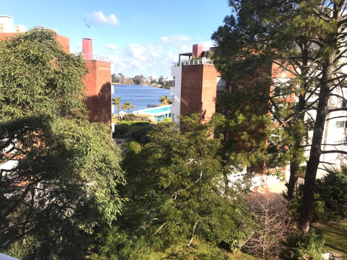 Alquilo Exclusivo, Barrio Privado, El Bosque, Ciudad De La Costa. Depto. Canelones 2 Dorm. 2 Baños 100 M²