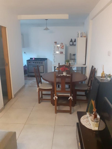 Imagen 15 de 20 de Casa Lote Propio De 3 Amb. + Dpto. Monoambiente Atras.-