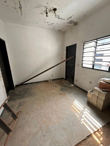 Casa Comercial En El Viñedo, Valencia, Cod: Indiccom-020