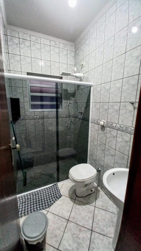 Casa Térrea Com 2 Dormitórios