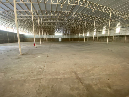 Se Alquila Galpón Industrial  De 3.600 M2, Barcelona Anzoategui