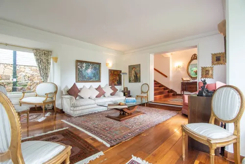 Casa En Venta En Cerros De Niza. Cod V6978