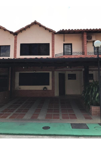 Town House En Conjunto Res. La Fuente, San Diego. Plth-341