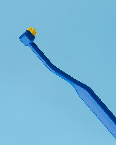 2 Cepillos De Dientes Implant Brackets 708 Blister Curaprox