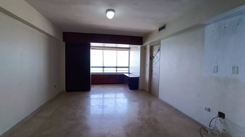 Imagen 6 de 13 de Apartamento En Venta En Catia La Mar Con Vista Al Mar La Guaira