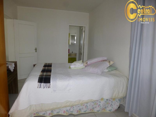 Duplex Com 4 Dormitório(s) Localizado(a) No Bairro Centro Em Balneário Piçarras / Balneário Piçarras - 424