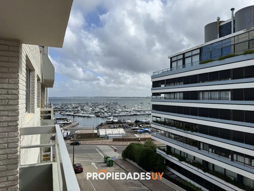 Apartamento En Peninsula A Pasos Del Puerto