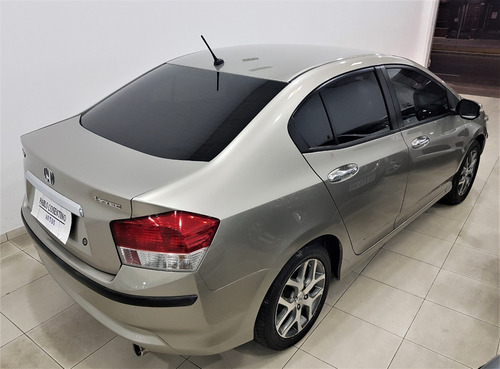 Imagen 9 de 15 de Honda City Exl