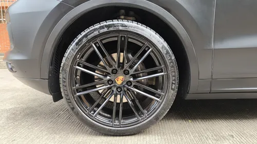 Porsche Cayenne 3.0