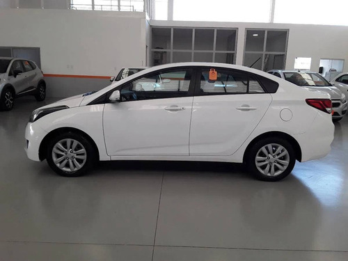 Imagem 8 de 8 de Hyundai Hb20s 1.6 Comfort Plus 16v Flex 4p Automático