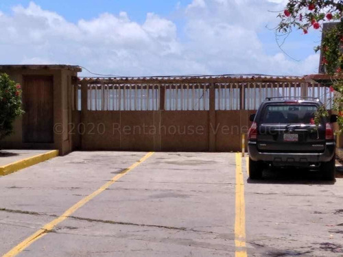 Imagen 10 de 20 de Posada En Venta Higuerote