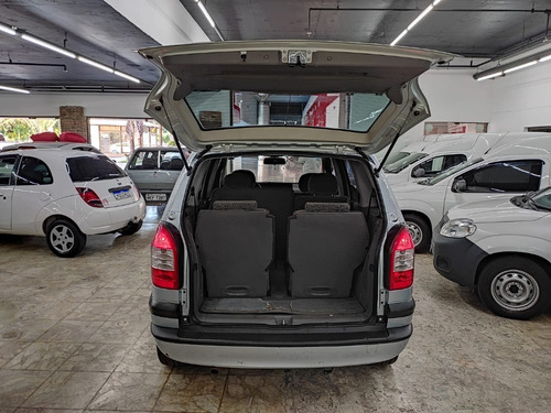 Imagem 9 de 13 de Zafira