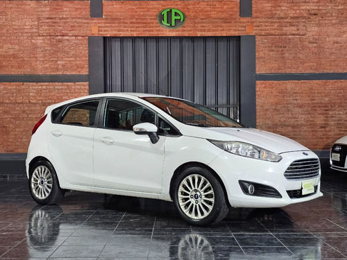 Ford Fiesta 1.6 Se Kinetic Desing - 5 Puertas - 2014