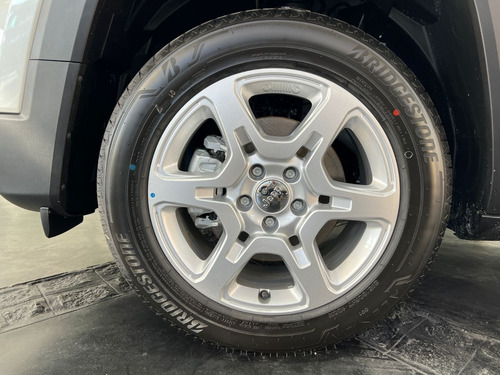 Imagen 13 de 15 de Jeep Renegade 1.8 Sport