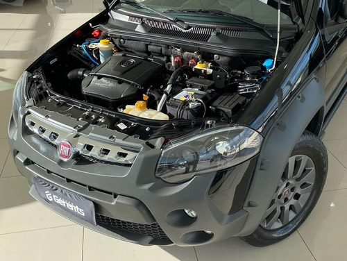 Fiat Strada 2018 1.8 16v Adventure Ce Flex 2p