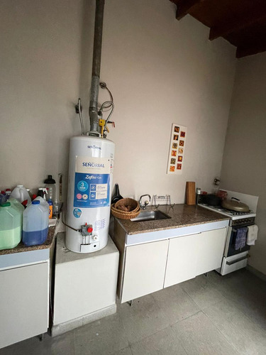 Casa En Venta De 4 Ambientes Con Cochera, Patio Y Parrilla - Wilde