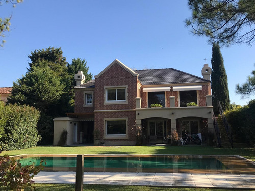Casa En Alquiler En Barrio Privado Saint Thomas N/s - Canning
