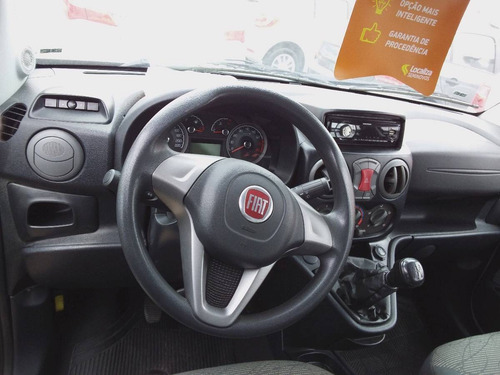 Imagem 4 de 7 de Fiat Doblò 1.8 Mpi Essence 7l 16v Flex 4p Manual