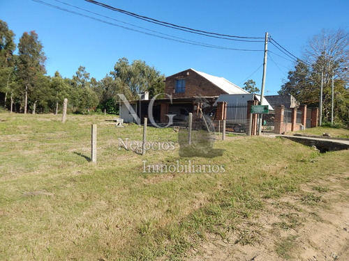 Casa Con Gran Terreno Esquina En Costa Azul