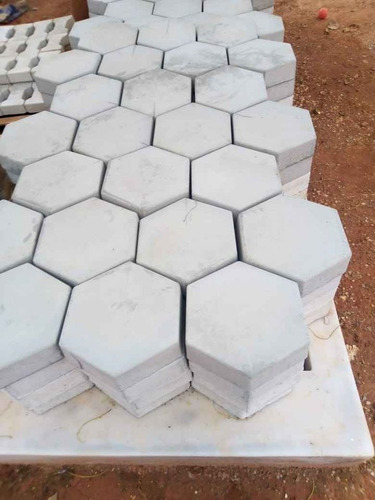 Imagem 7 de 7 de Forma 2 Bloquetes Paver Sextavados 25 X 6 Cms Jalossi