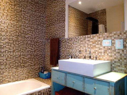 Casa En Venta En Pilar, Barrio La Angélica.
