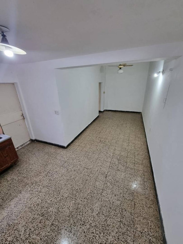 Departamento Interno De 2 Dormitorios En Santa Fe.