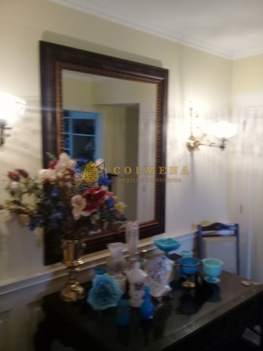 Apartamento En Muy Buena Ubicacion En Peninsula, De 3 Dor, 2 Baños Con Muy Linda Vista A La Ciudad Y El Mar.- Ref: 2027