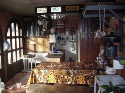 Casa Em Medianeira Com 4 Dormitórios - Lu264273